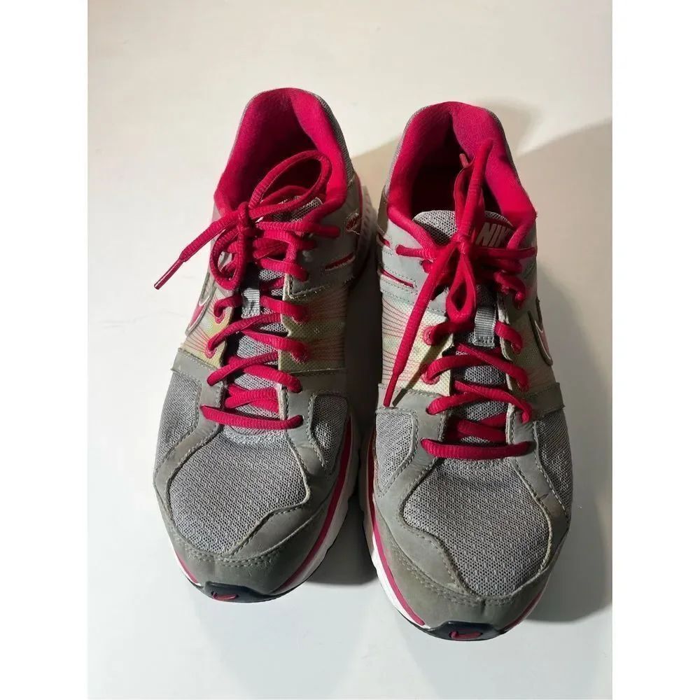 Nike Pegasus running sneakers